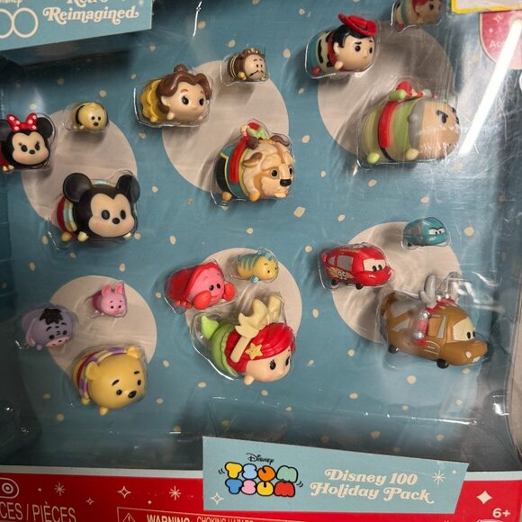 Disney 100 Years of Wonder Retro Reimagined Holiday Tsum Tsum Play Set NWT - Picture 7 of 9